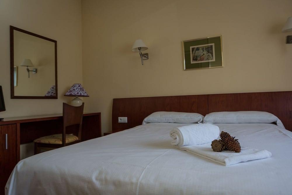 Sabiñánigo Hotel La Pardina מראה חיצוני תמונה