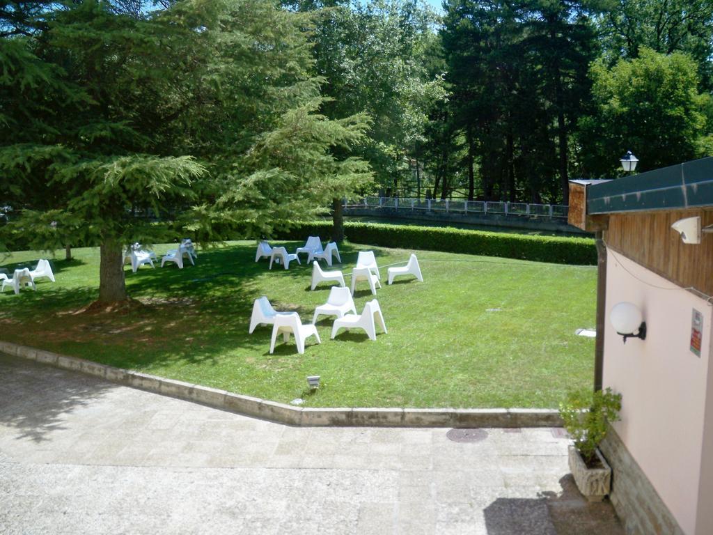 Sabiñánigo Hotel La Pardina מראה חיצוני תמונה