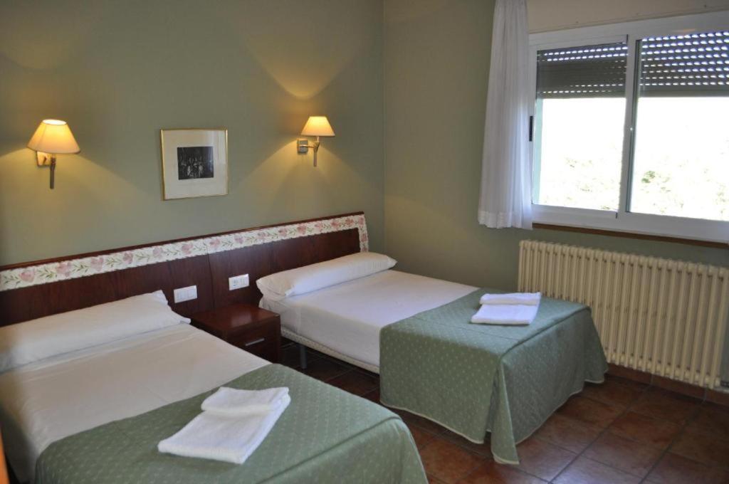 Sabiñánigo Hotel La Pardina מראה חיצוני תמונה