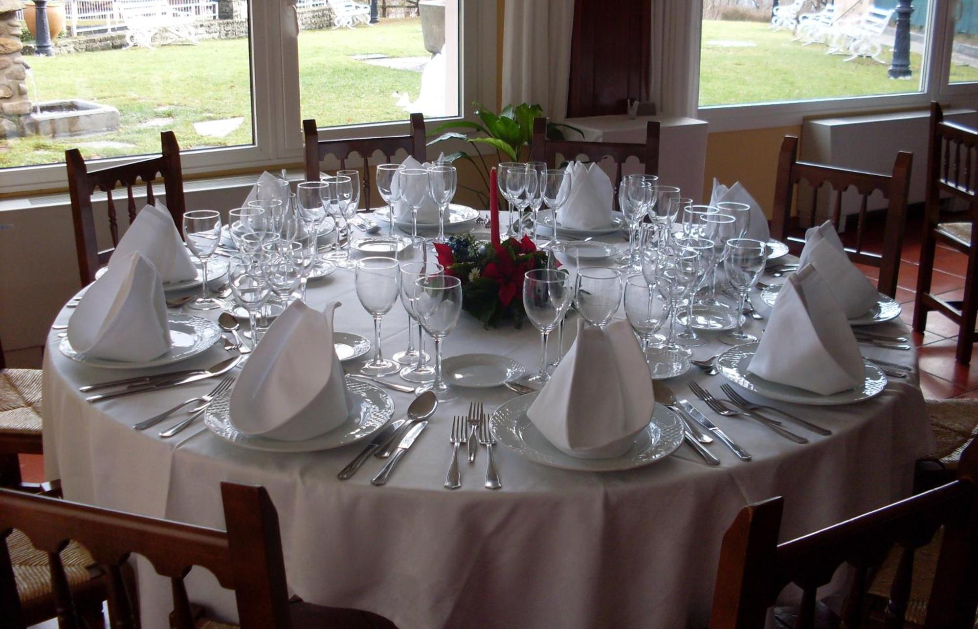 Sabiñánigo Hotel La Pardina מראה חיצוני תמונה