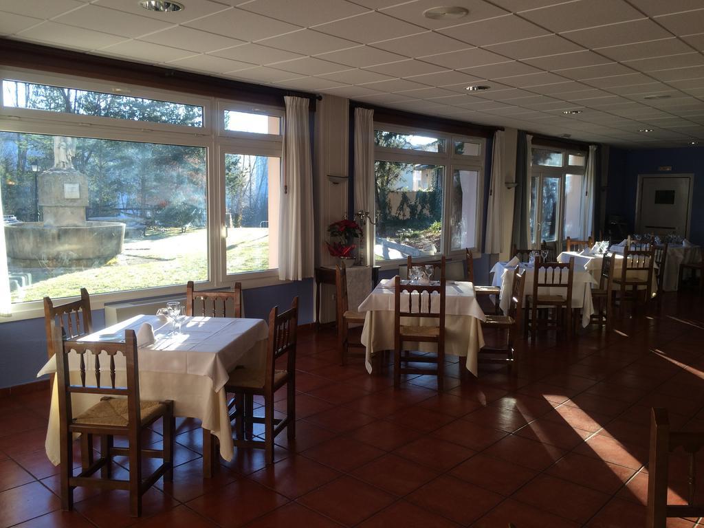 Sabiñánigo Hotel La Pardina מראה חיצוני תמונה