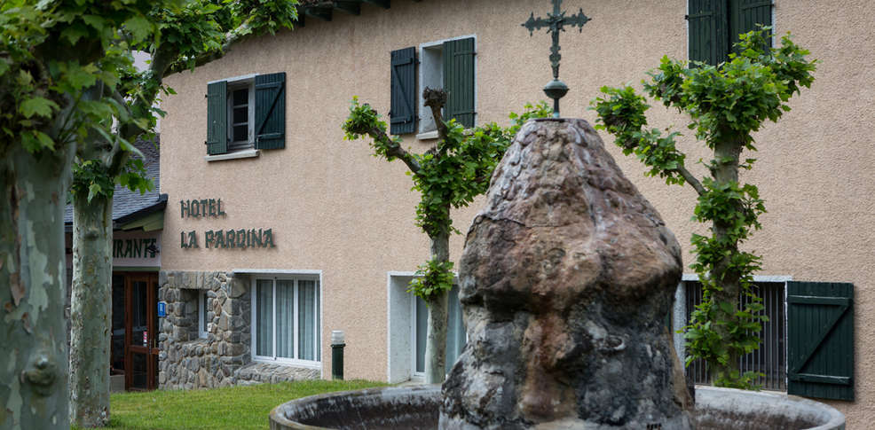 Sabiñánigo Hotel La Pardina מראה חיצוני תמונה