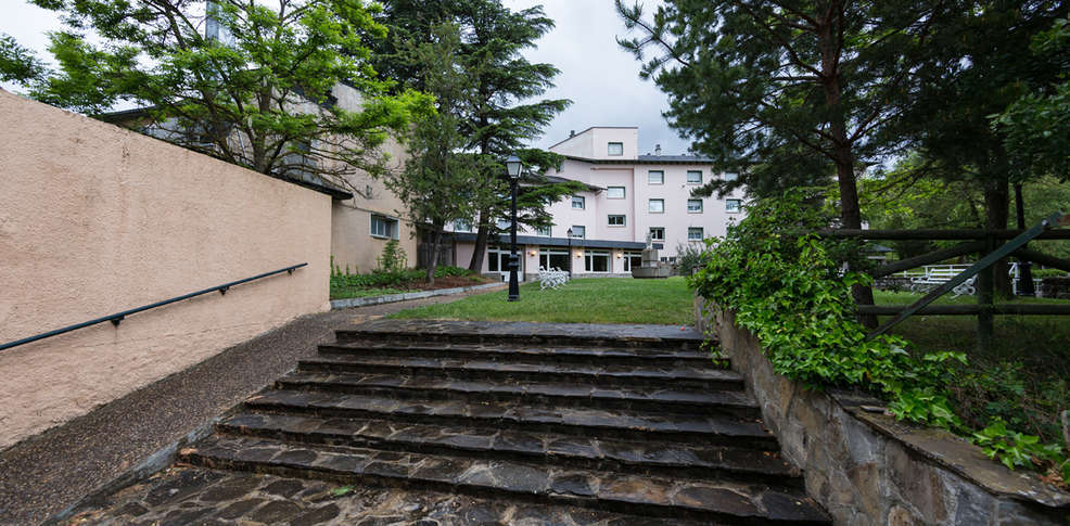Sabiñánigo Hotel La Pardina מראה חיצוני תמונה